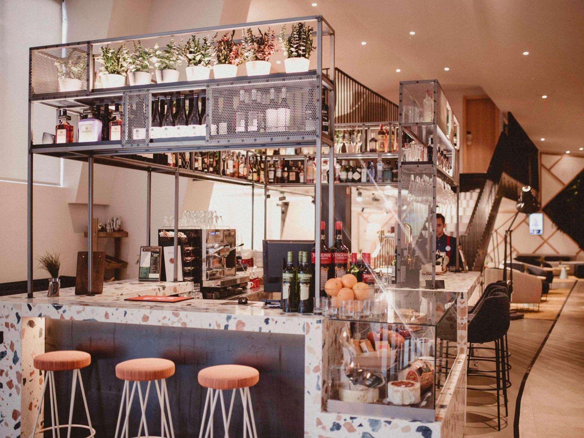 塞维利亚诺富特酒店 外观 照片